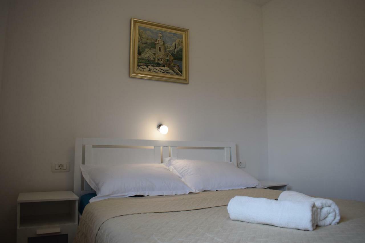 Apartman Dani-Podstrana Lägenhet Exteriör bild